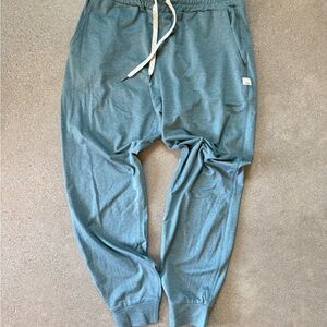 Vuori performance joggers XS